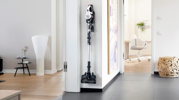 BOSCH ASPIRADOR ESCOBA BBS711W